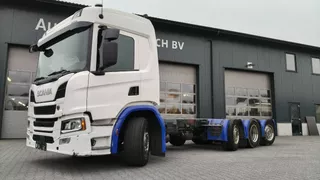 Scania P P460 - 8X2 - 2023 - FULL AIR - ENGINE AND GEARBOX PTO - HEAVY AXLES - TRAILER COUPLING